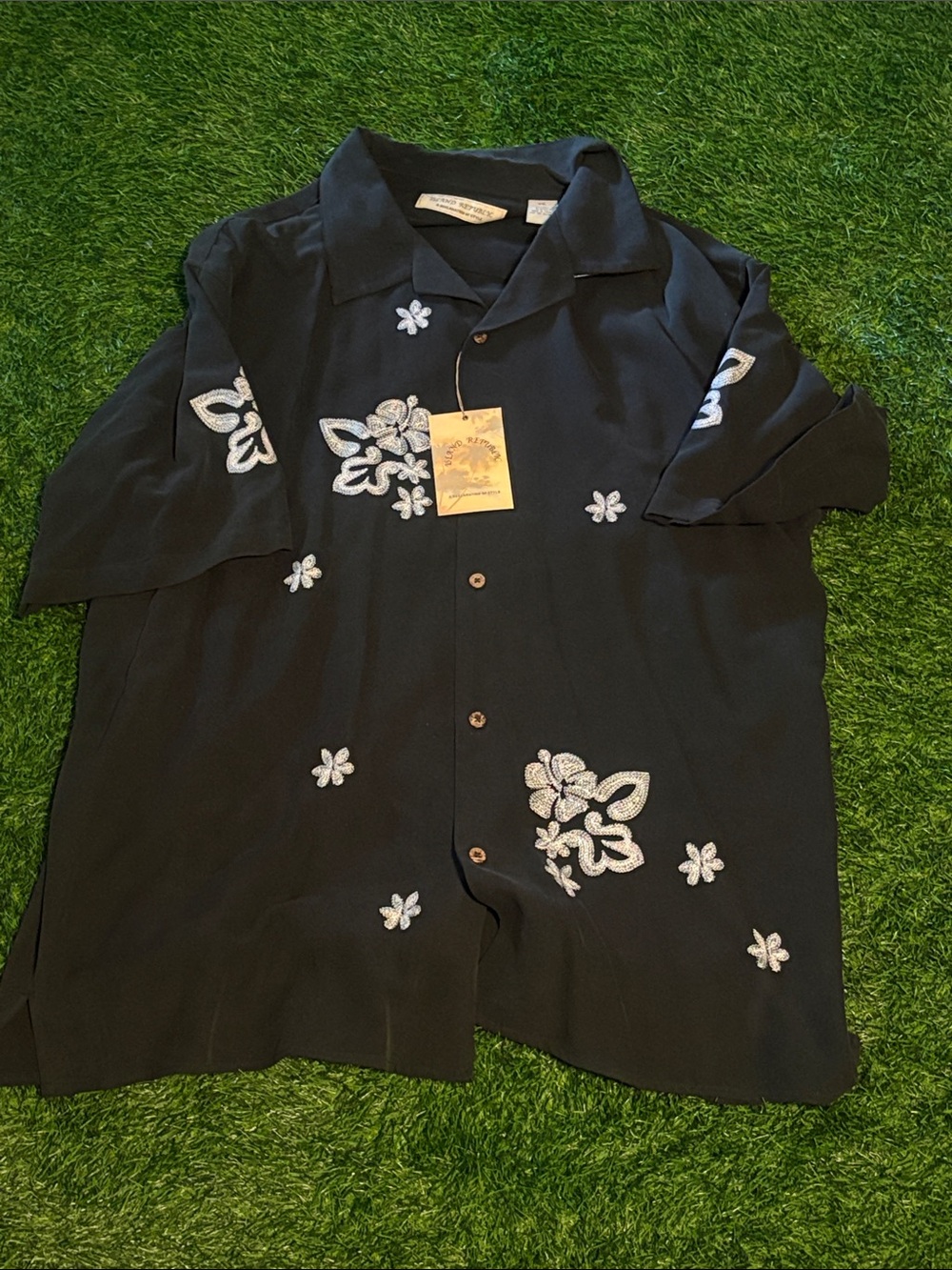 NWT Island Republic 100% Silk Black Floral Embroidered Button-Up Shirt XXL